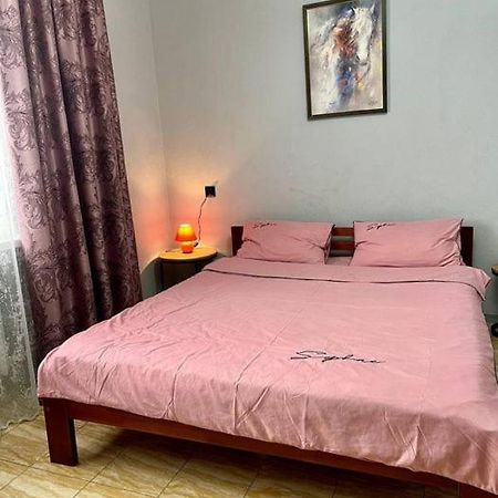 Smart Apartment На Соборной 23 Kremencsuk Kültér fotó