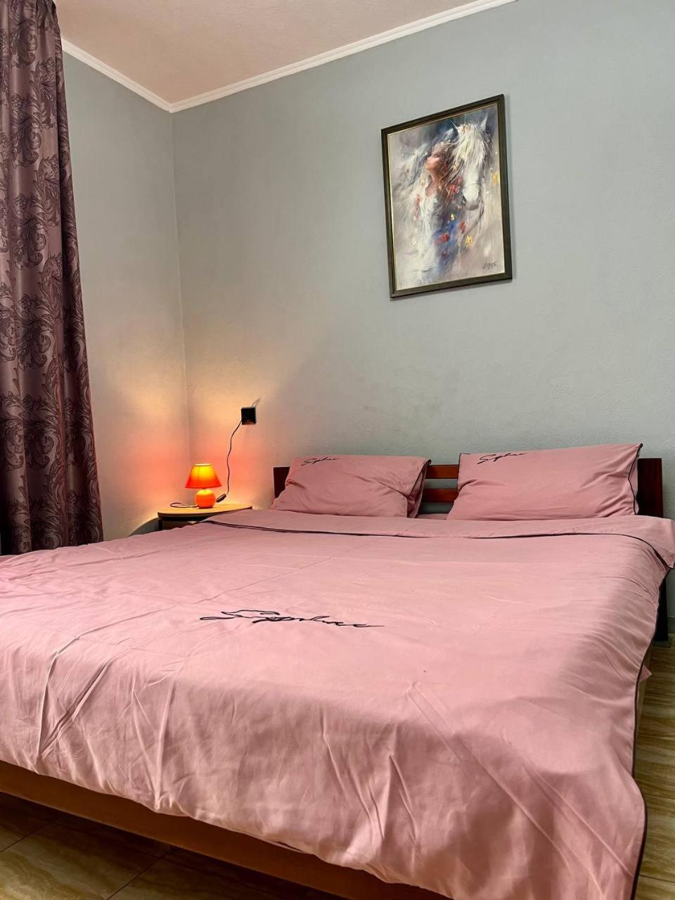 Smart Apartment На Соборной 23 Kremencsuk Kültér fotó
